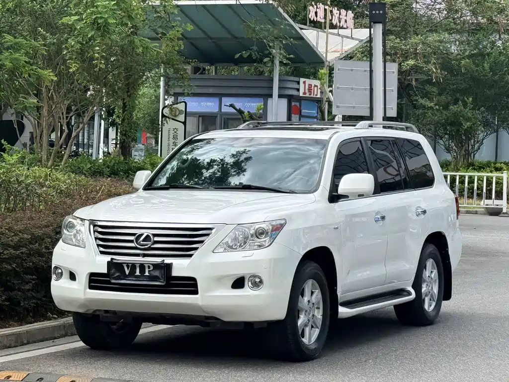 Lexus LX 2008