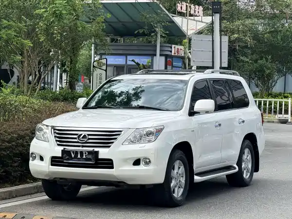 Lexus LX 2007