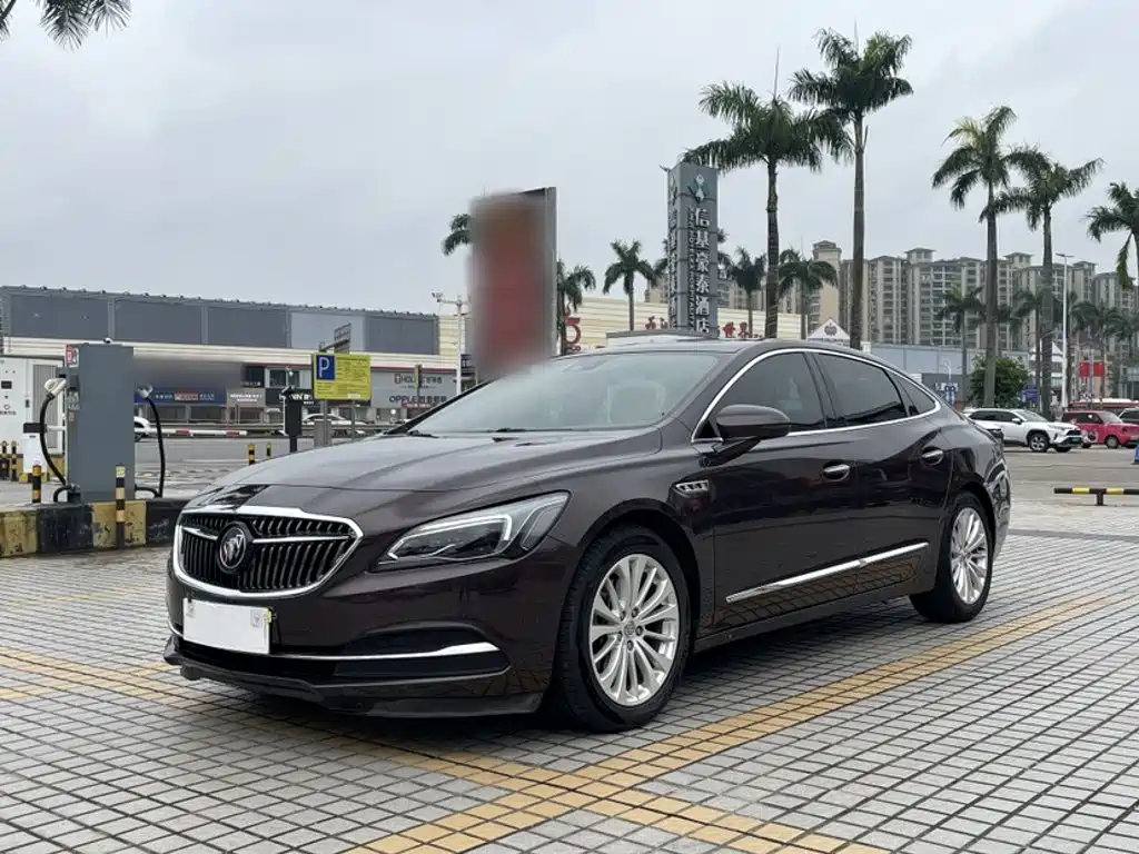 Buick LaCrosse 2017 — фото 19