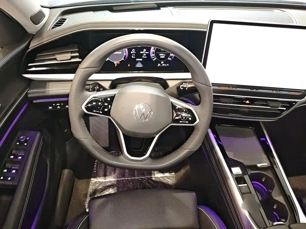 Volkswagen Passat 2024 — фото 17