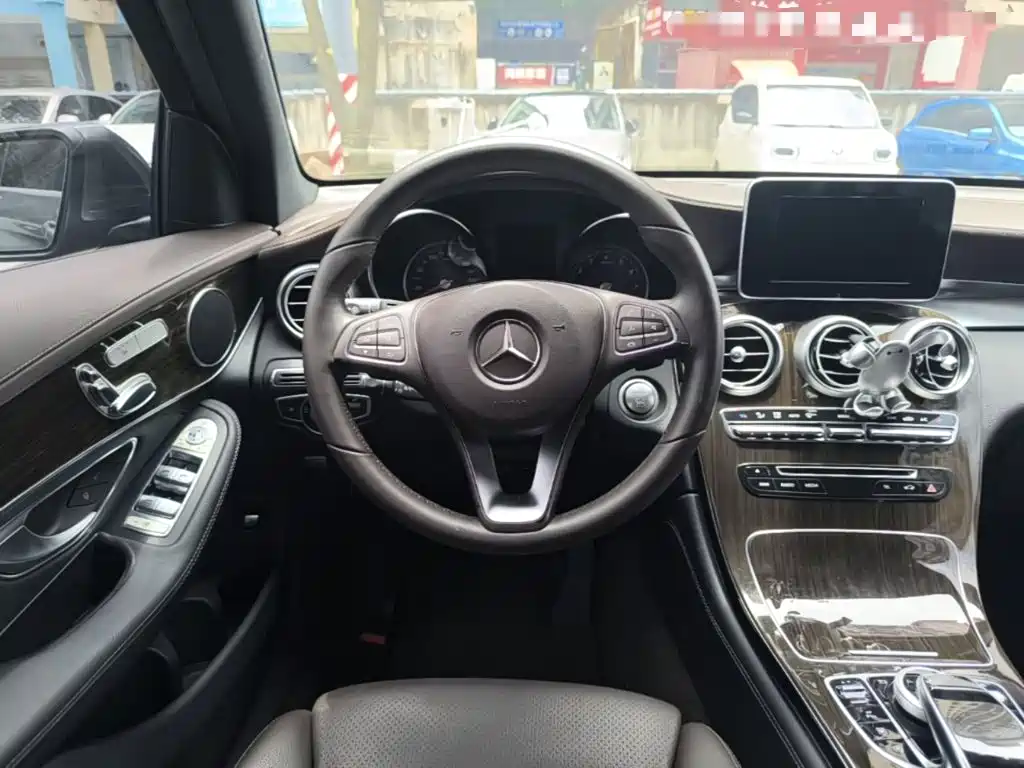 Mercedes-Benz GLC 2016 — фото 11