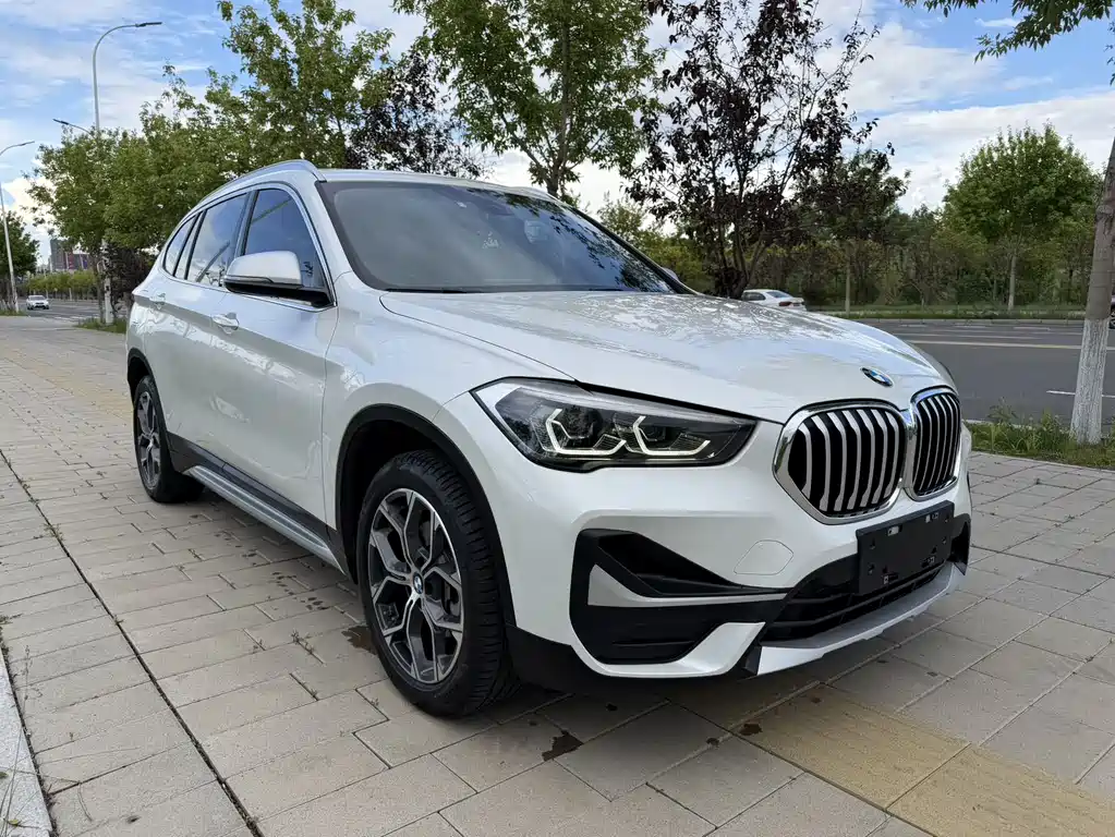 BMW X1 2022 — фото 3