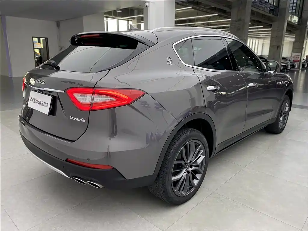 Maserati Levante 2021 — фото 35