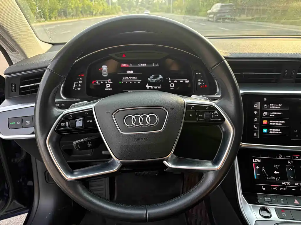 Audi A7 2021 — фото 10