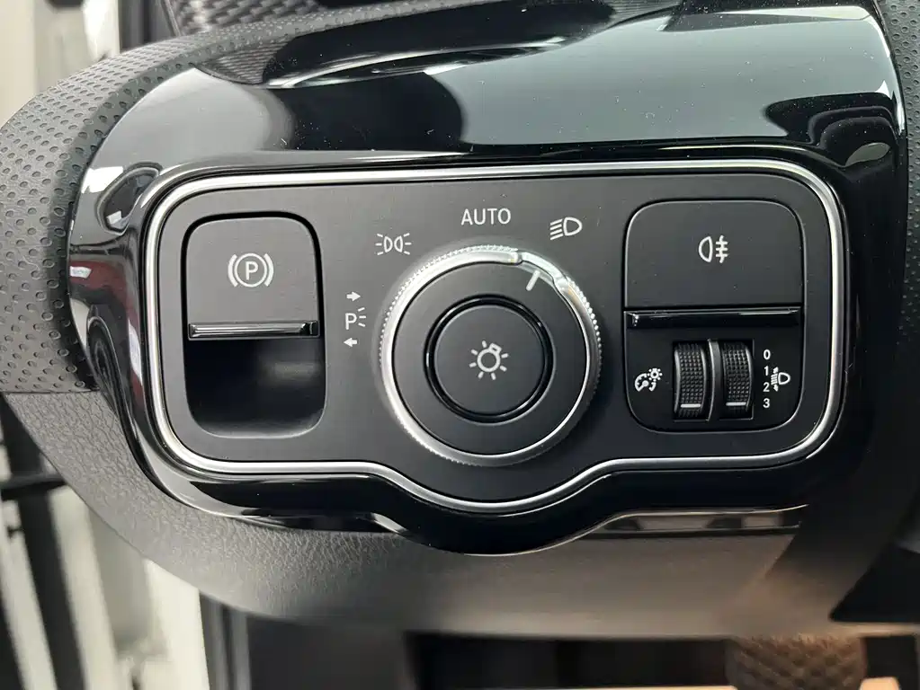 Mercedes-Benz A-Class 2022 — фото 12