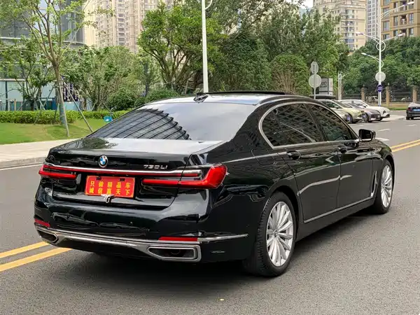 BMW 7 Series 2021