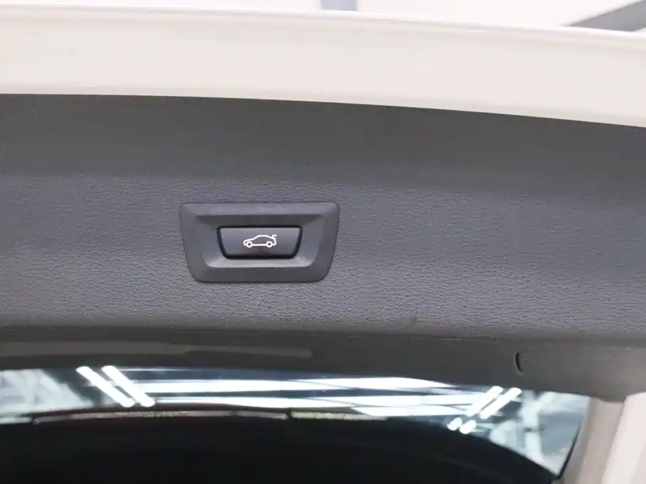 BMW X1 2018 — фото 19