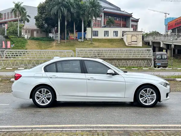 BMW 3 Series 2015