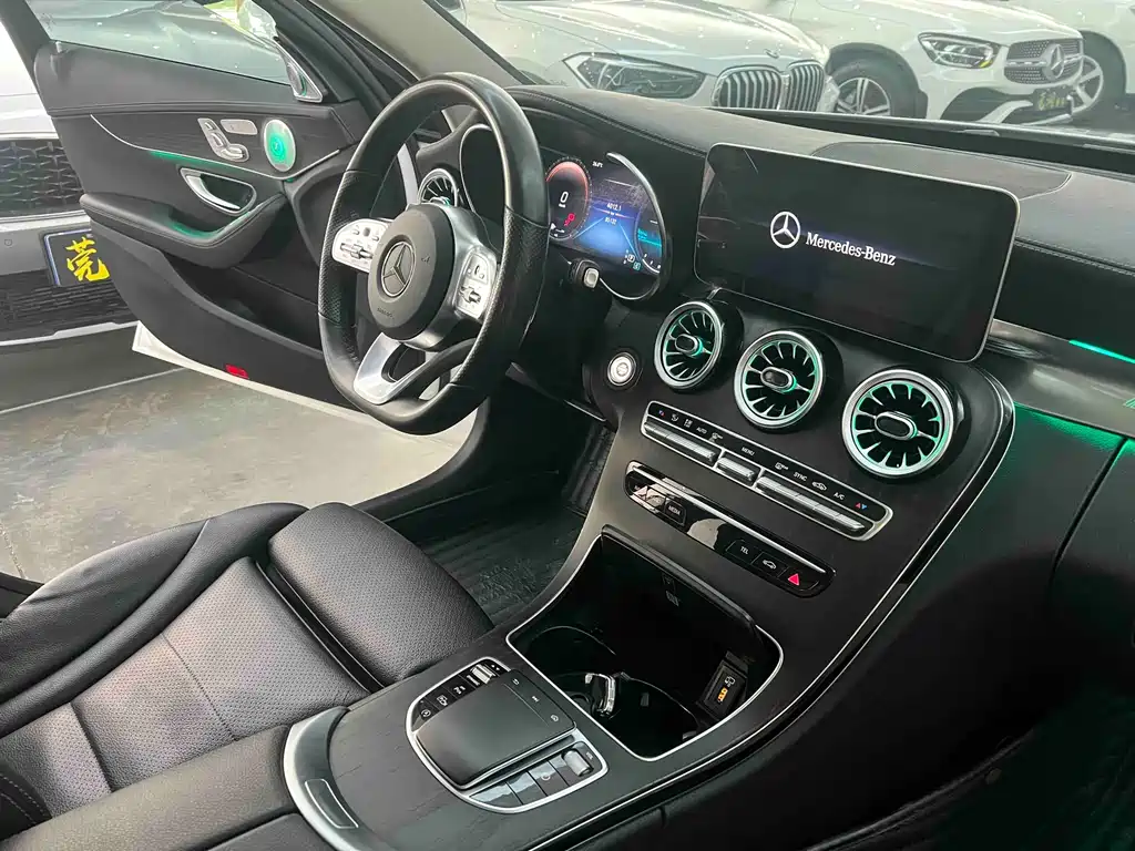 Mercedes-Benz C-Class 2021 — фото 9