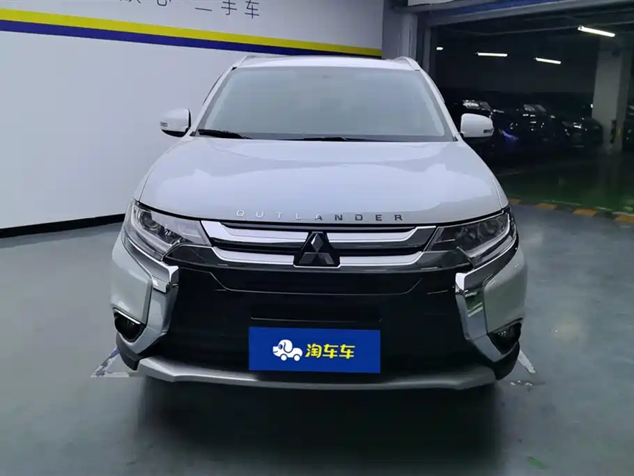 Mitsubishi Outlander 2018