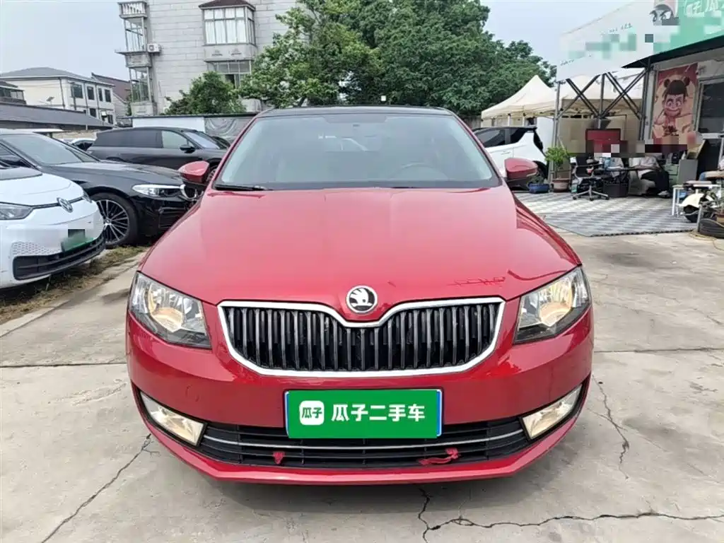 Skoda Octavia 2015 — фото 3