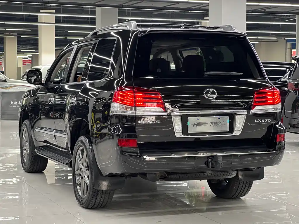 Lexus LX 2014 — фото 6