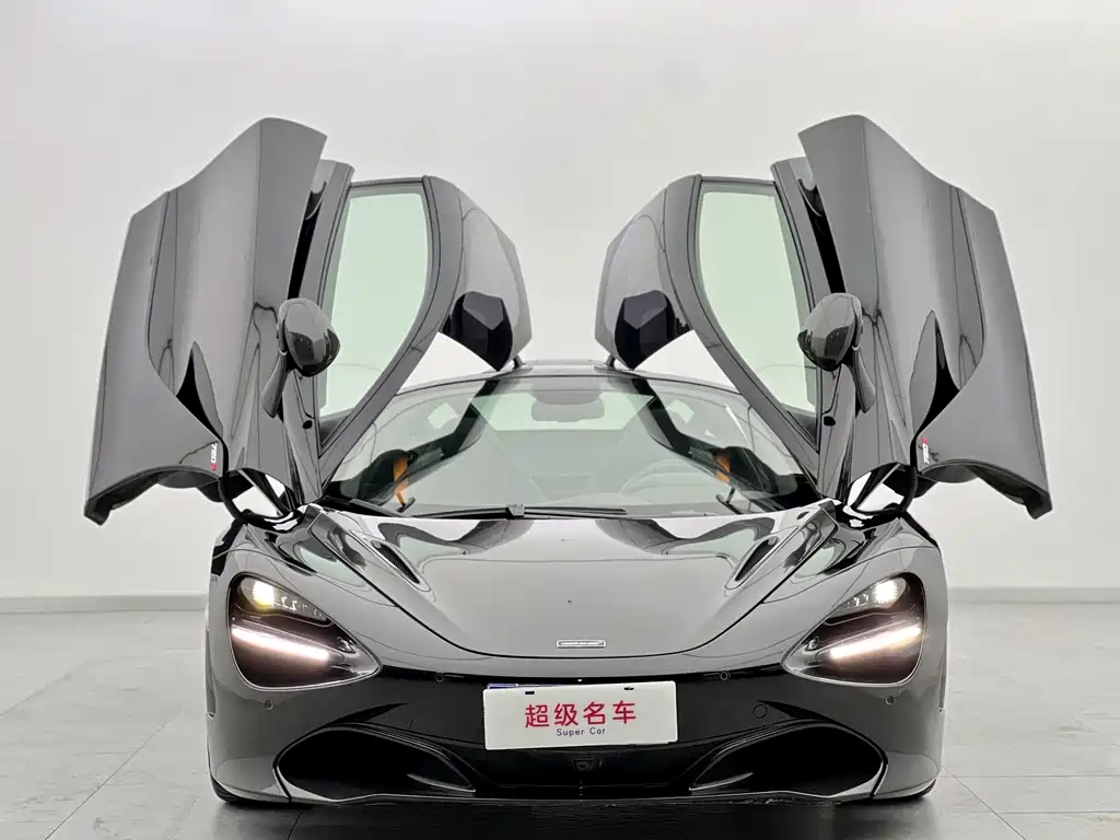 McLaren 720S 2019 — фото 2