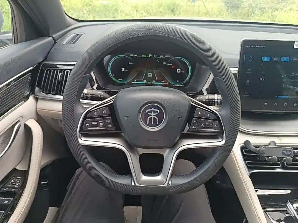 BYD Song PLUS New Energy 2023 — фото 11