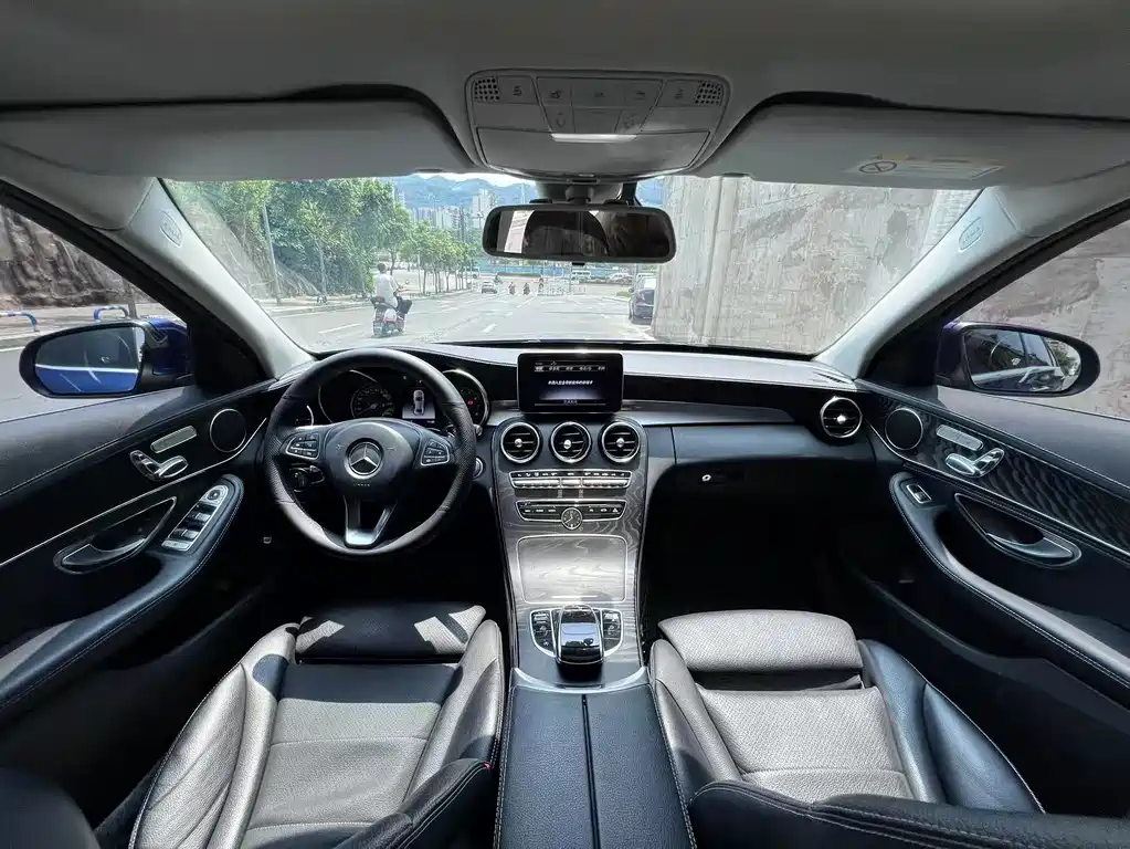 Mercedes-Benz C-Class 2018 — фото 6