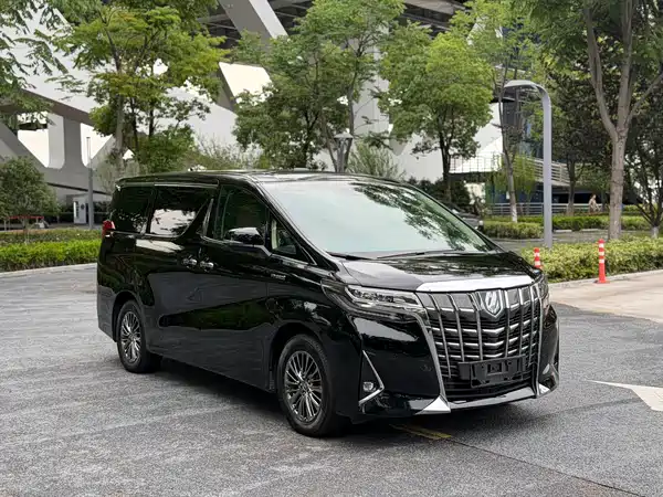 Toyota Alphard 2021