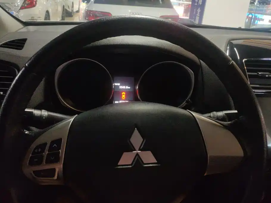 Mitsubishi Jinxuan ASX 2017 — фото 14