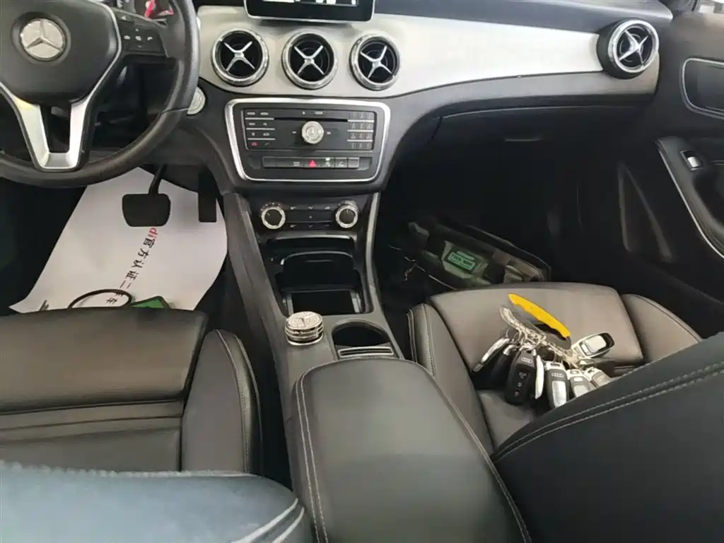 Mercedes-Benz GLA 2016 — фото 14