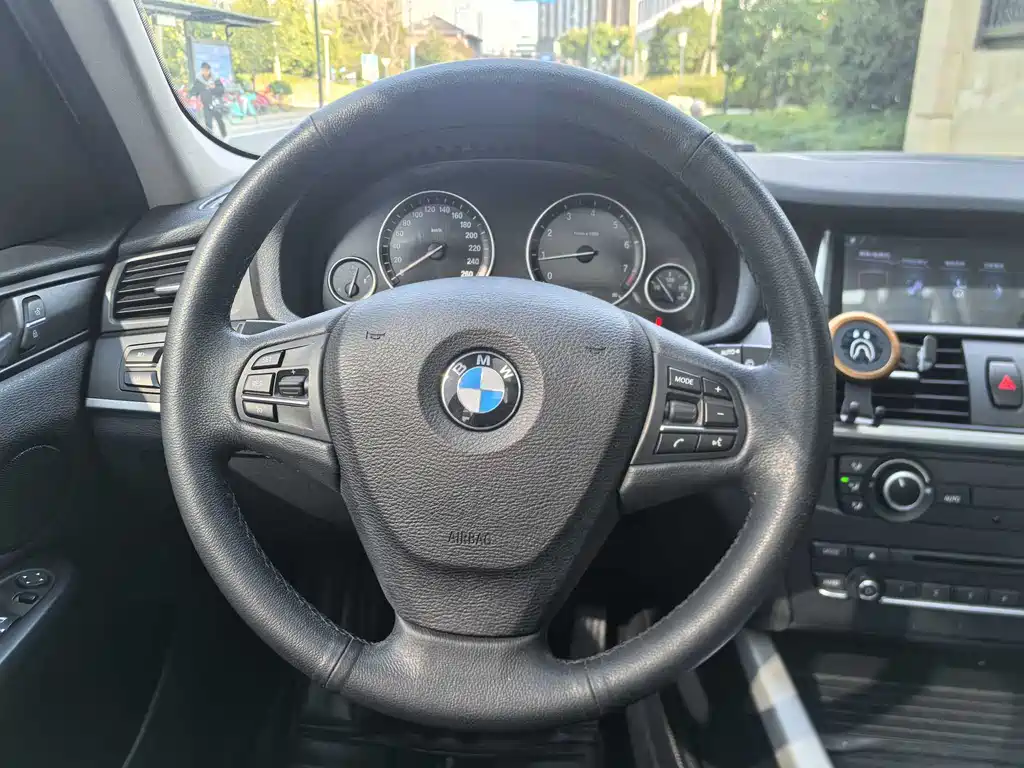 BMW X3 2017 — фото 8
