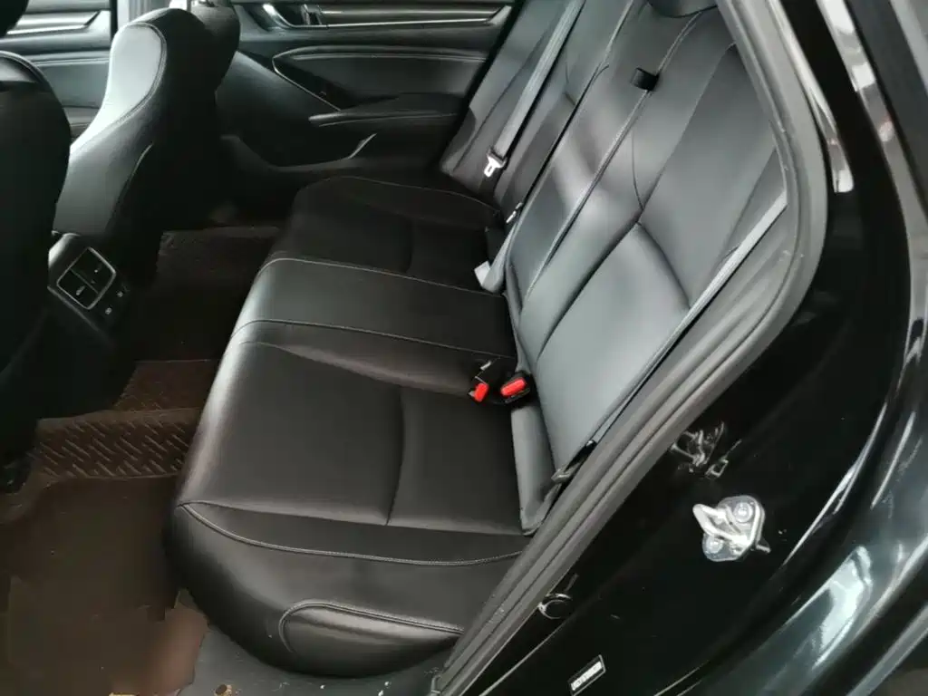Honda Accord 2022 — фото 17