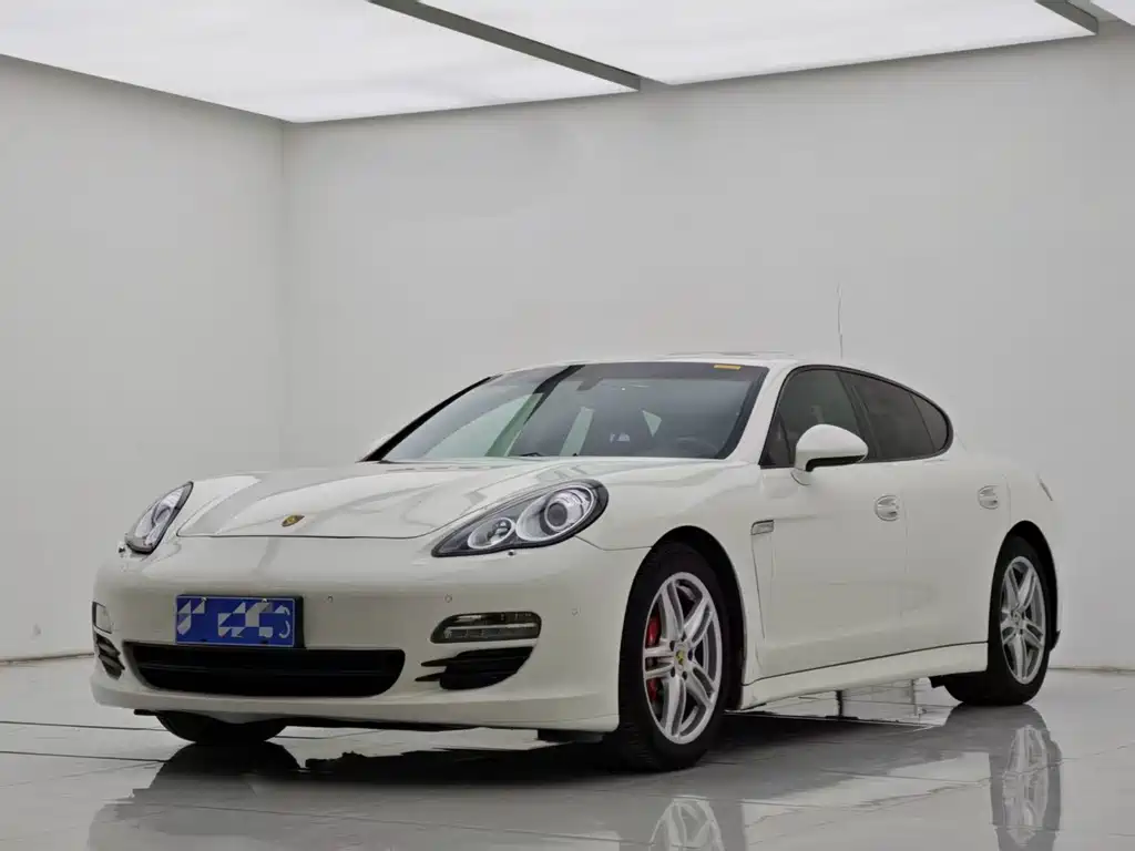 Porsche Panamera 2013
