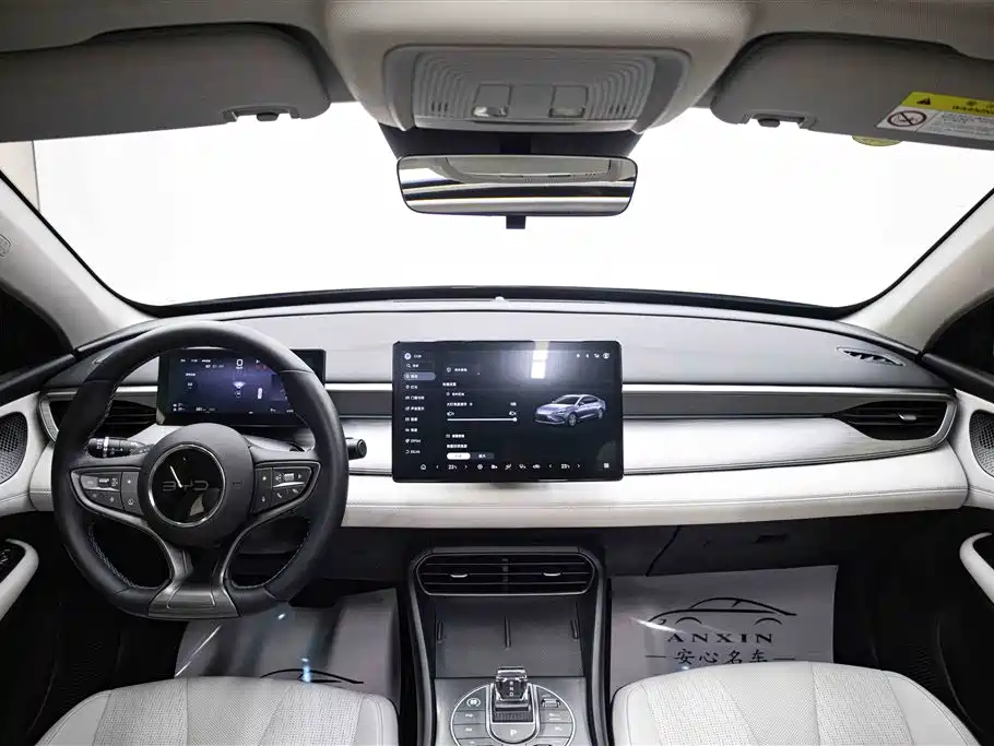 BYD Seal 05 DM-i 2025 — фото 14