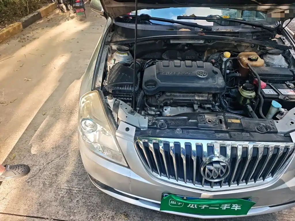 Buick Excelle 2015 — фото 19