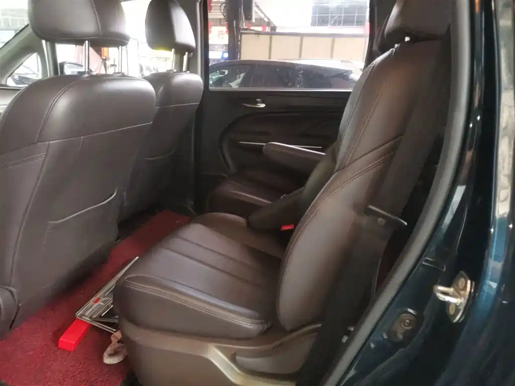 GAC Motor Trumpchi M6 2020 — фото 13