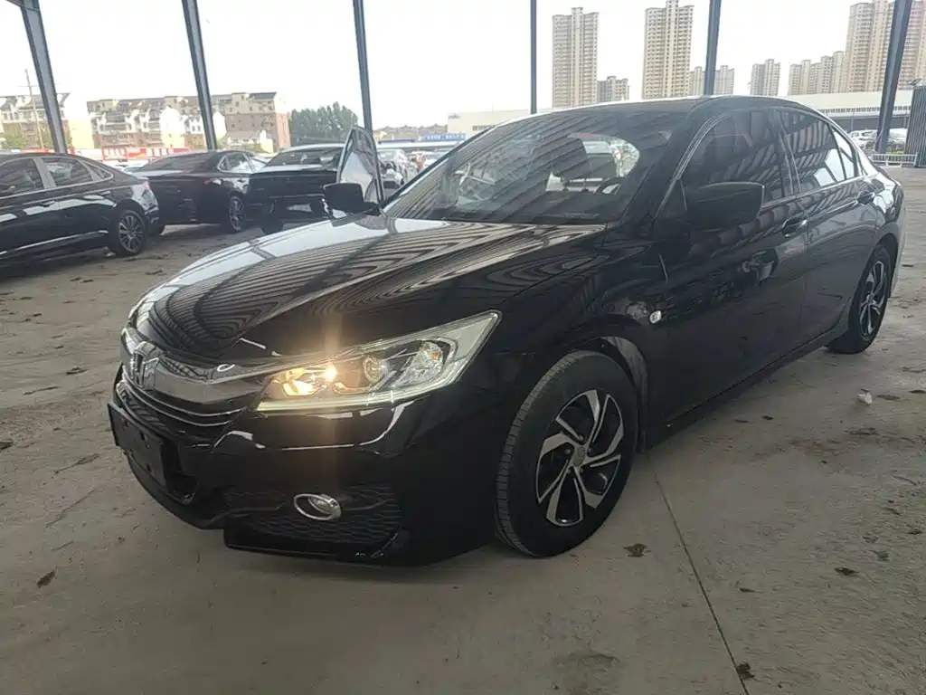 Honda Accord 2018 — фото 2