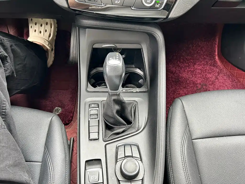 BMW X1 2018 — фото 11