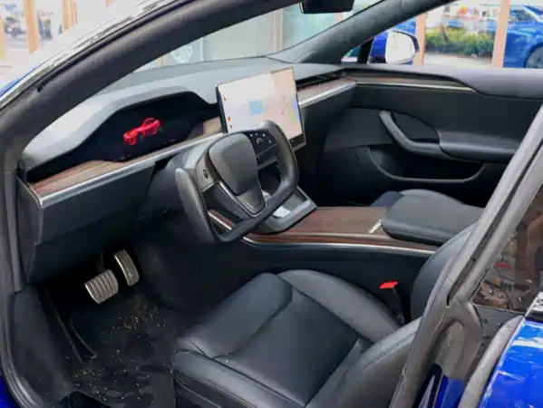 Tesla Model 2023