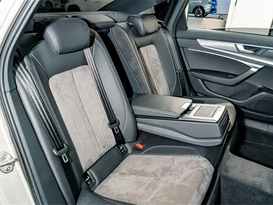 Audi A6L 2019 — фото 20