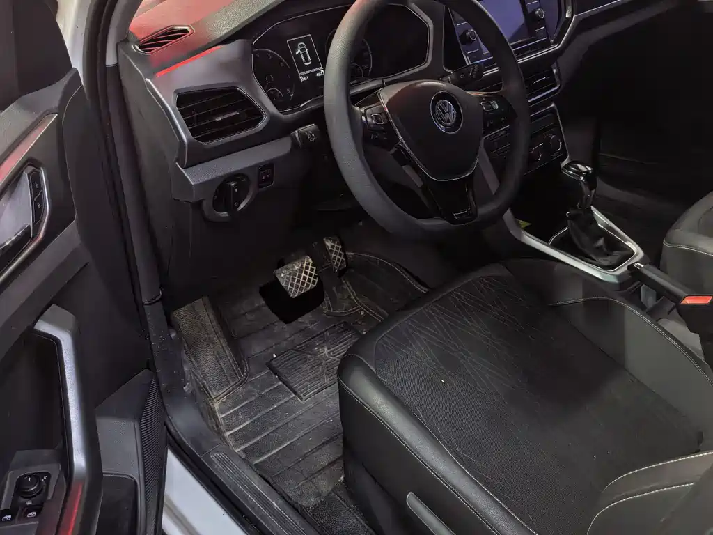 Volkswagen T-Cross 2019