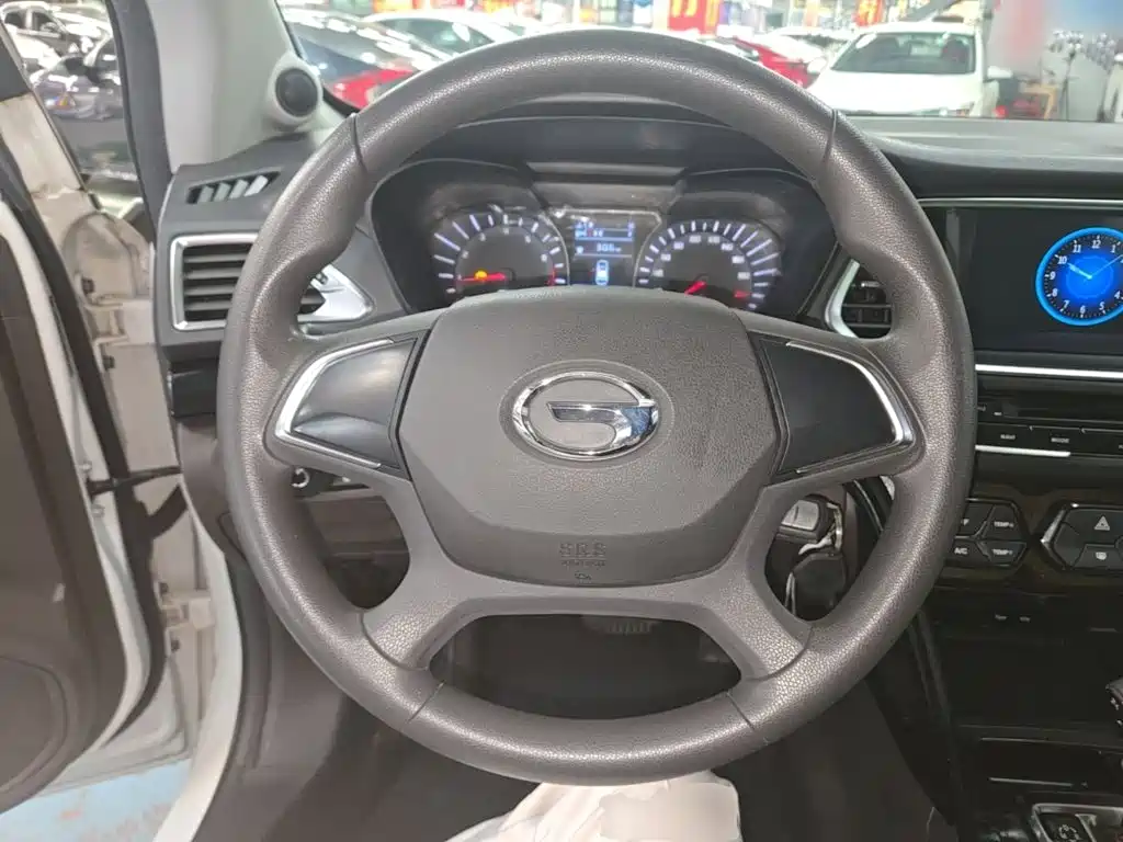 GAC Trumpchi GS4 2016 — фото 11