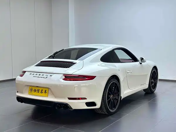 Porsche 911 2016