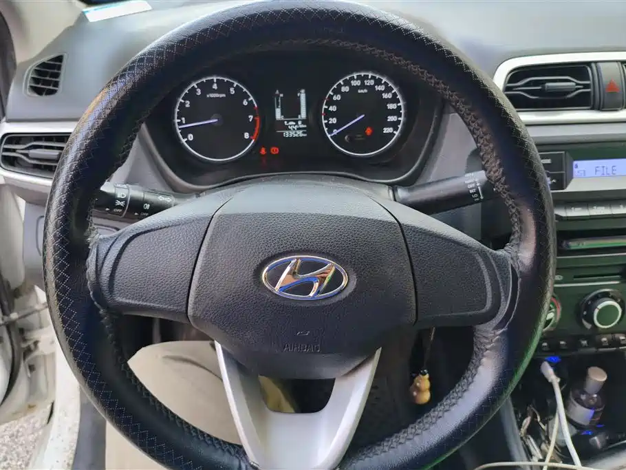 Hyundai Verna 2019 — фото 15