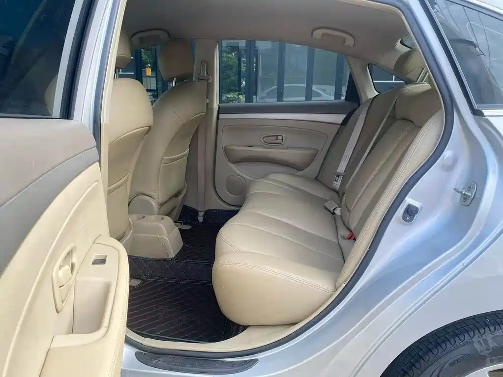 Nissan Sylphy 2016 — фото 11