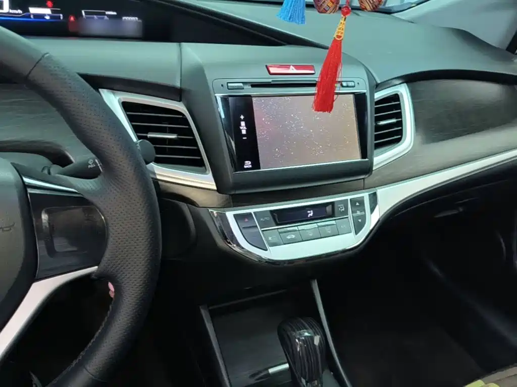 Honda Jade 2015 — фото 10