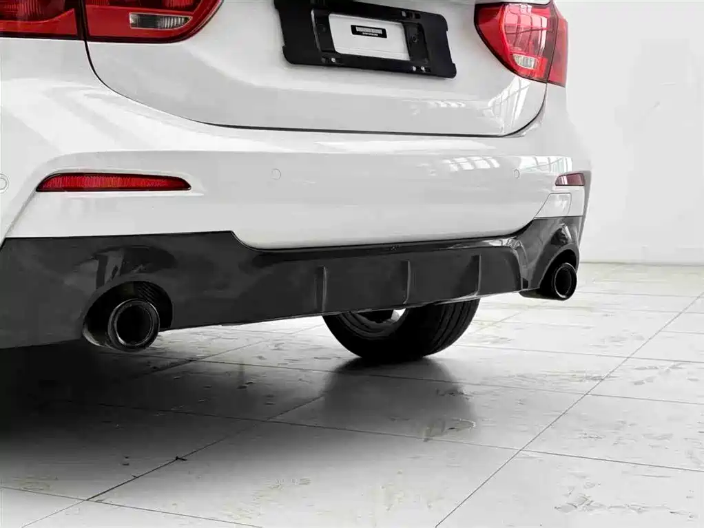 BMW 1 Series 2021 — фото 11