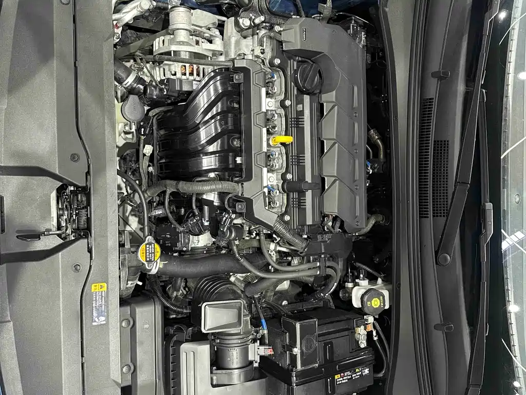 Hyundai Elantra 2023 — фото 20