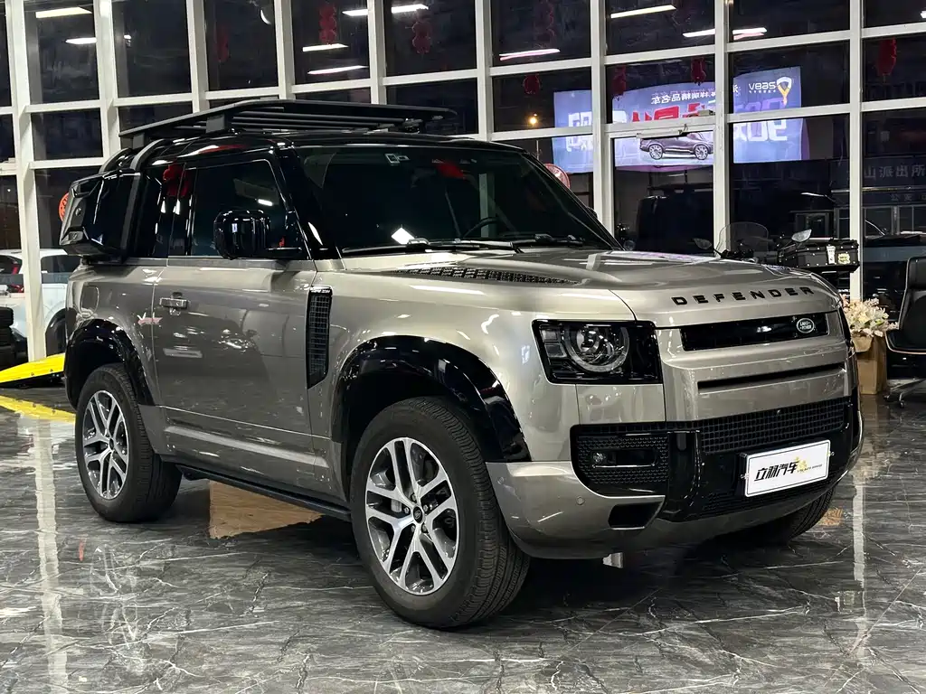 Land Rover Defender 2023 — фото 3