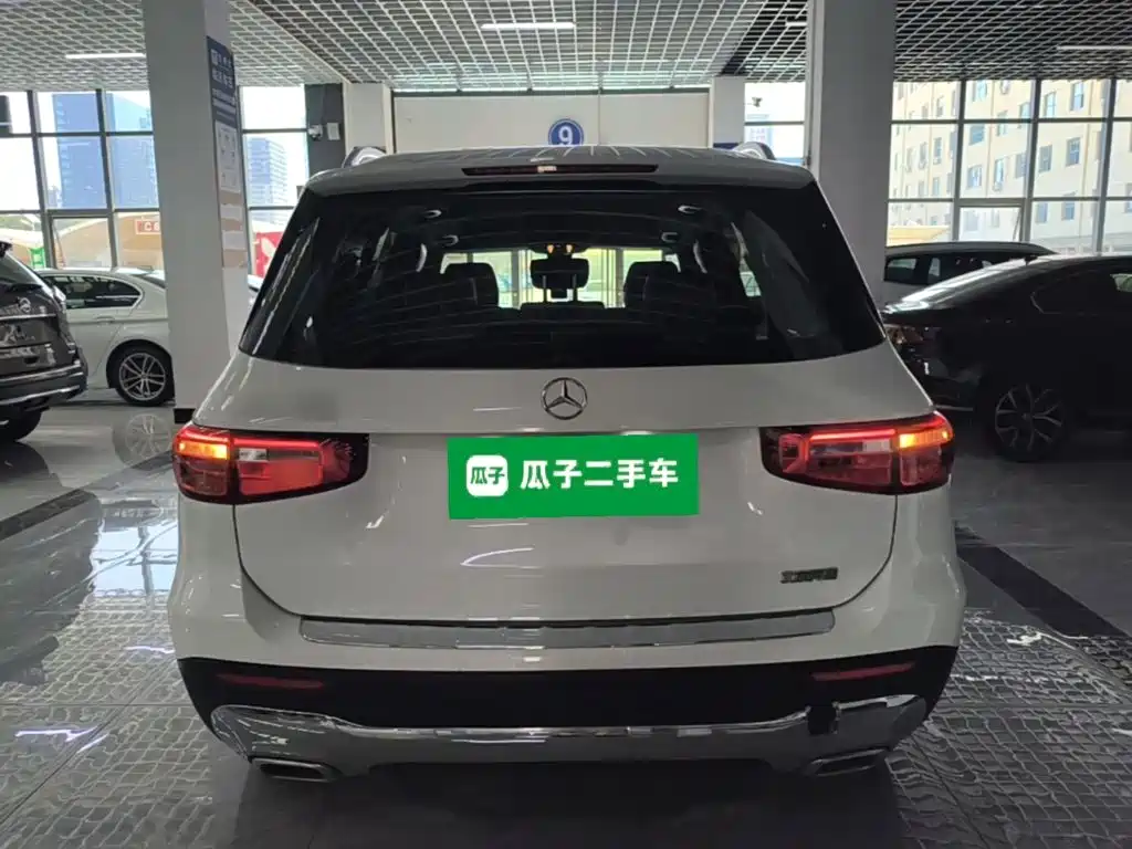 Mercedes-Benz GLB 2021