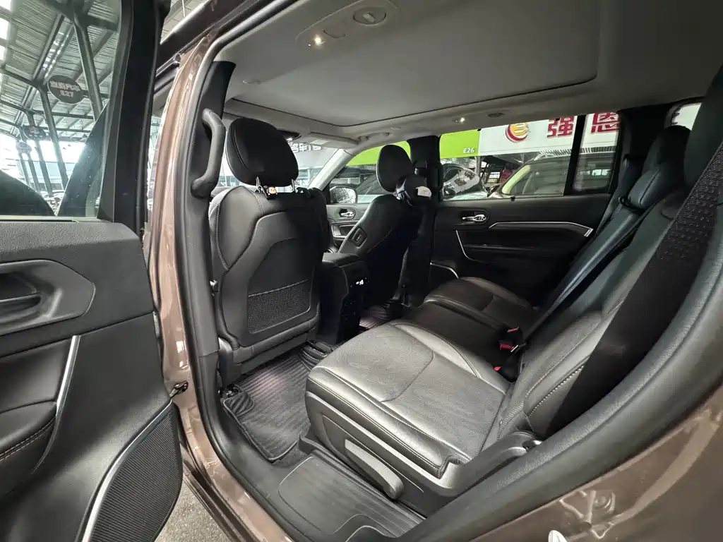 Jeep Grand Commander 2019 — фото 10