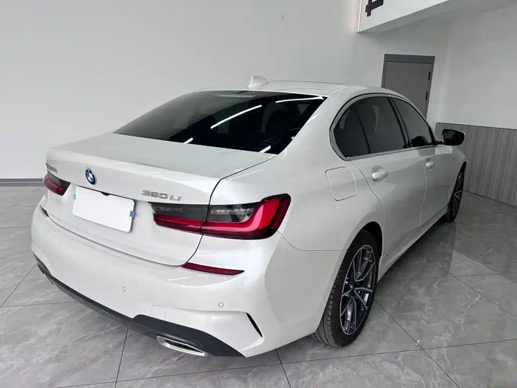 BMW 3 Series 2022