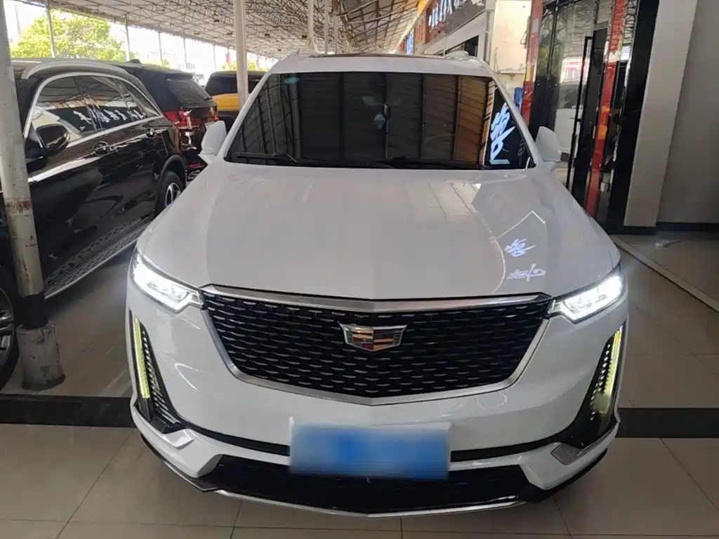 Cadillac XT6 2020 — фото 3