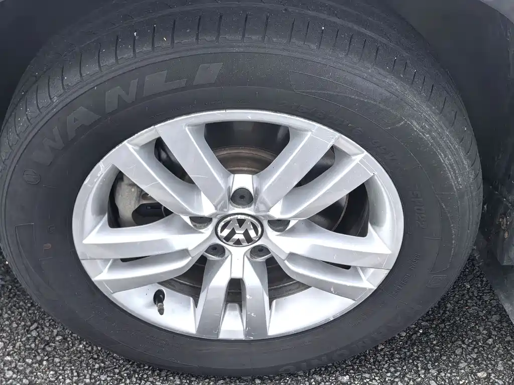 Volkswagen Tiguan 2015 — фото 29