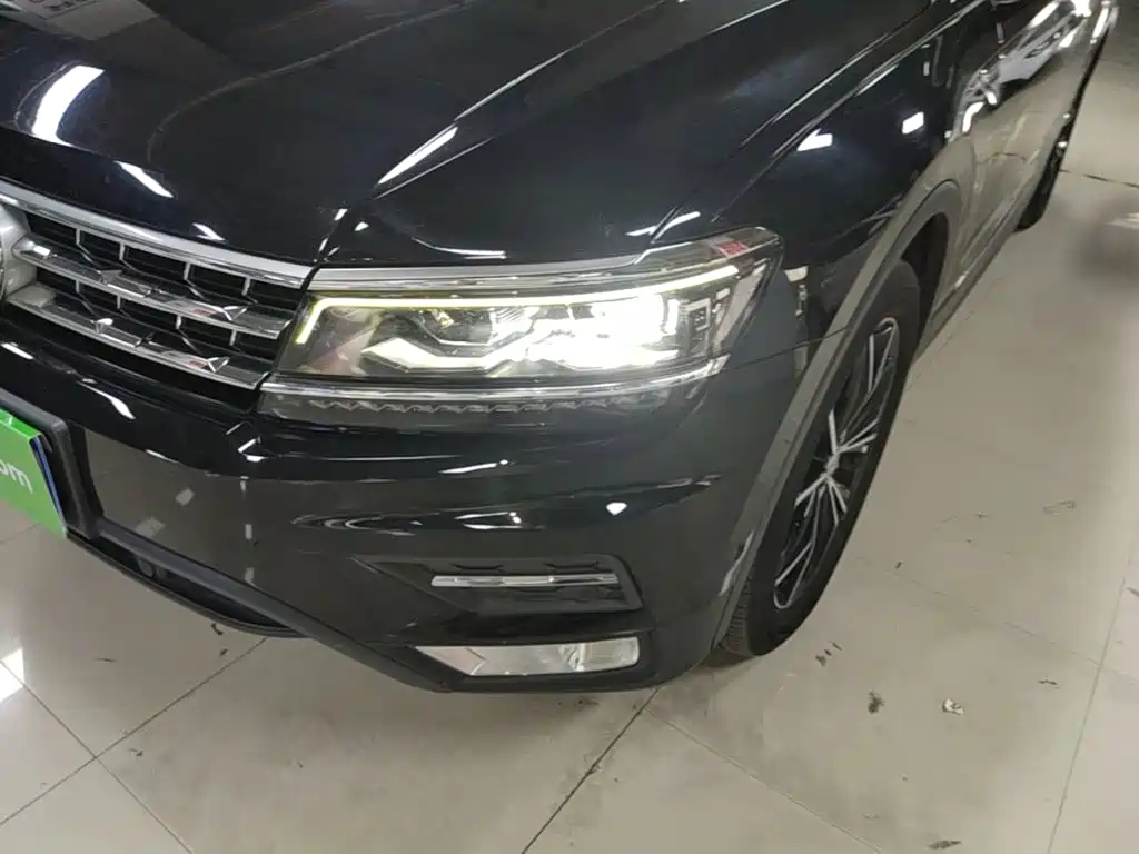 Volkswagen Tiguan L 2018 — фото 24