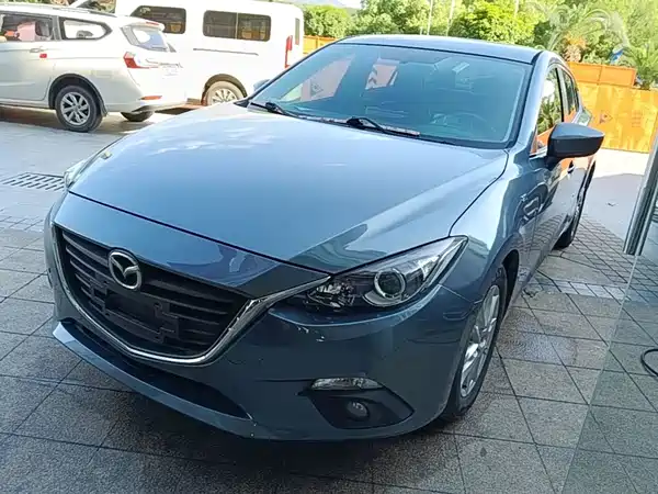 Mazda 3 Axela 2016