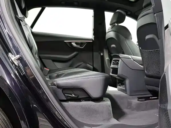 Audi Q8 2021