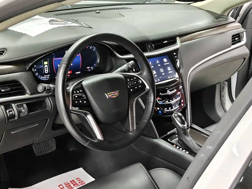 Cadillac XTS 2018 — фото 20